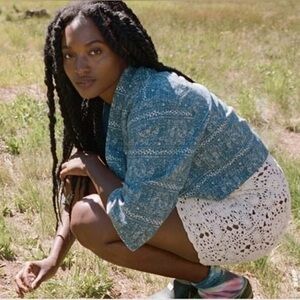 Urban Outfitters linen blend Blue Batik Aztec chambray crop kimono jacket M EUC